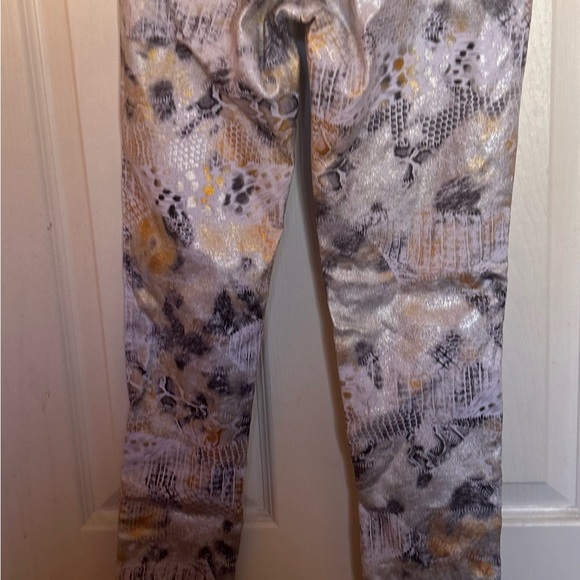 Swank a posh animal print super stretch jeans - Picture 3 of 5